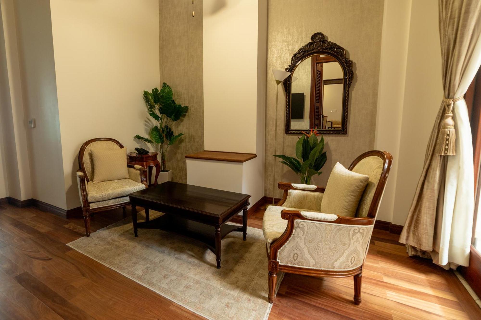 Hotel Plaza Herrera 5*