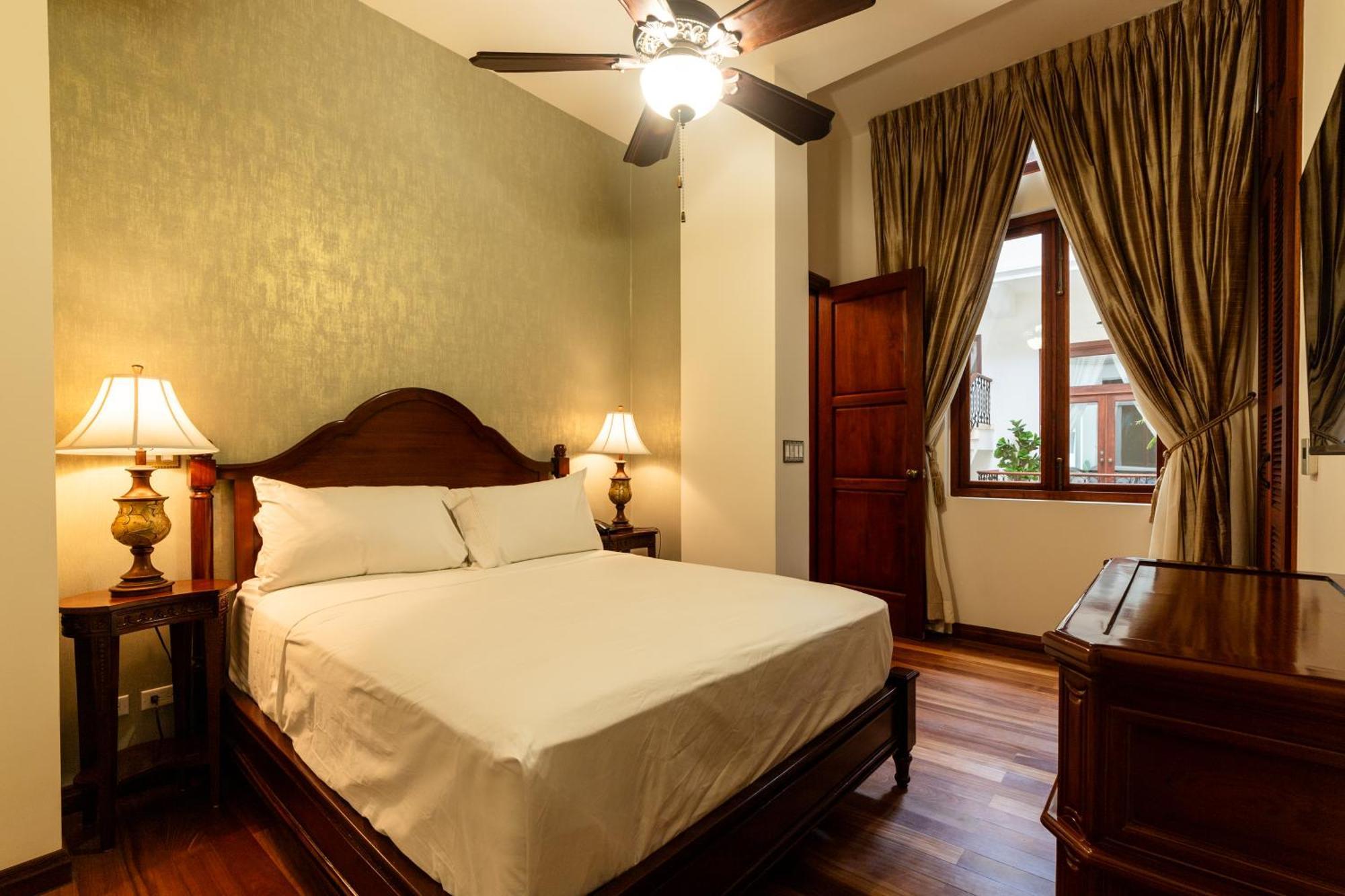Plaza Herrera Hotel 5*